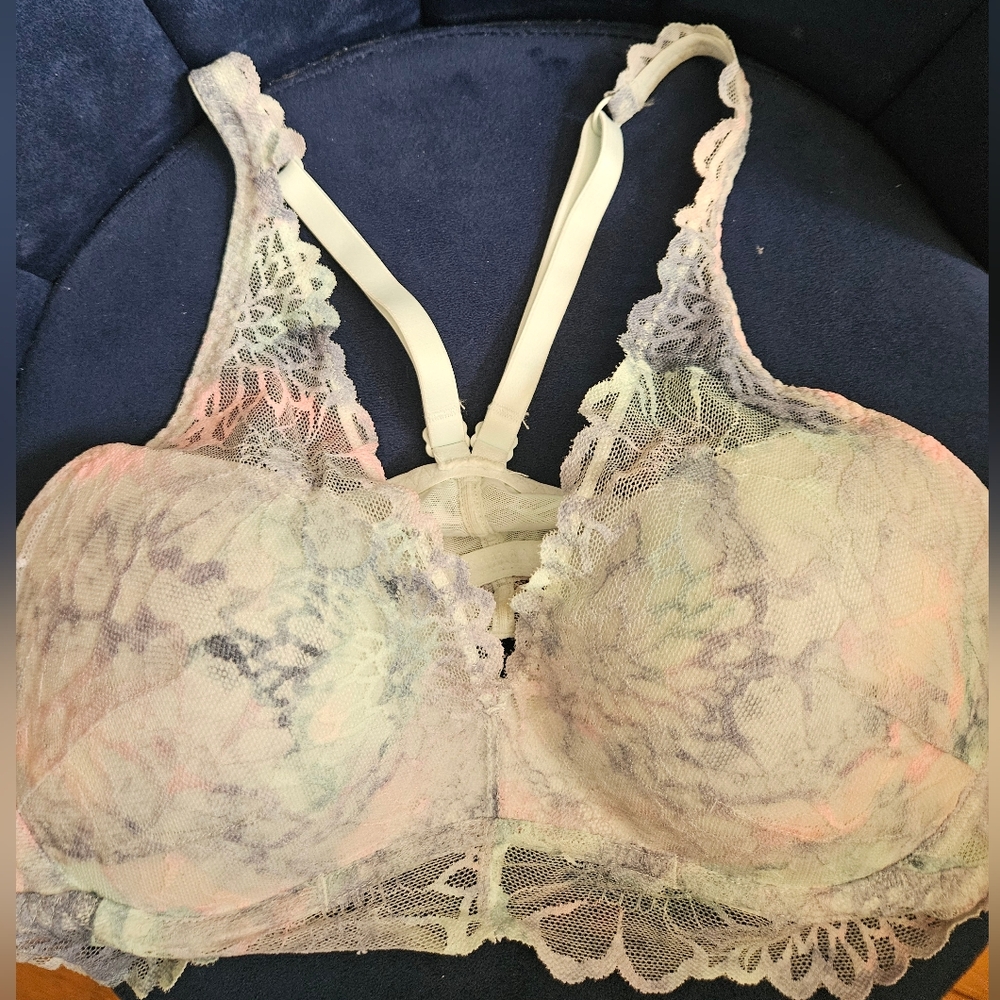 Victorias Secret Lace Push Up Bralette By Pink. Large